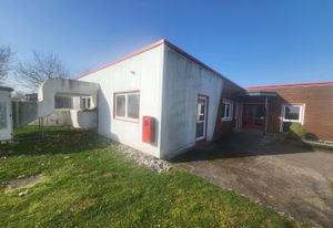 Vente bureaux Neuilly-en-Thelle - Accès A16, gares proches