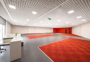 Location local d'activité Saint-Just-en-Chaussée - 600 m²