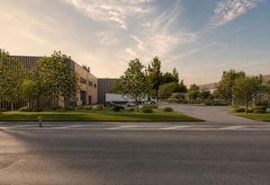 Locaux d'activité à vendre Crépy-en-Valois - Proche A1 et RN2