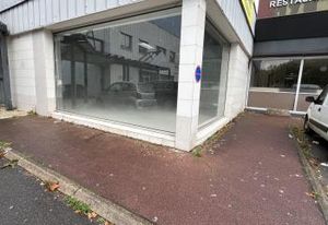 Location local commercial Nogent-sur-Oise - Zone Auchan