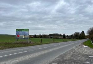 Terrain activité Sissy - accès A26 et D12
