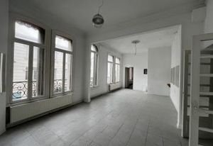 Location bureaux Saint-Quentin - Hyper centre-ville, proche parkings
