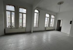 Location bureaux Saint-Quentin - Hyper centre-ville, proche parkings