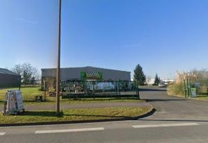 Location local commercial indépendant Chauny - Accès PL