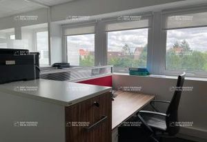 Vente bureaux Orléans Est - Proche transports en commun