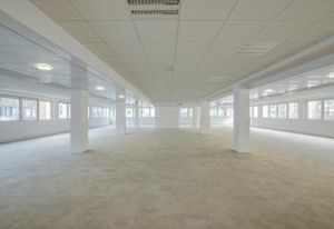 Location bureaux Issy-les-Moulineaux - Proche RER C et T2