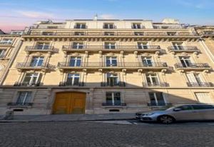 Location bureaux Paris 8 - Proche gare Saint-Lazare et Villiers