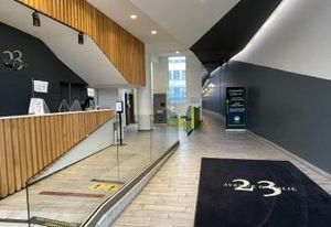 Location bureaux Paris 13 - Place d'Italie, proche métro et commerces