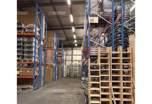 Vente local d'activité Crémieu - Proche axes routiers