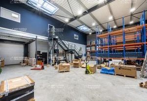 Local d'activité à vendre Plaisir - Accès autoroutier proche