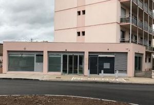 Bureaux à louer Roanne - Rez-de-chaussée avec deux accès sécurisés
