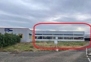 Local d'activité à vendre Le Coteau - Proche gare SNCF