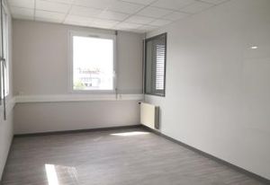 Bureaux à louer Roanne centre-ville - Proche écoles et transports