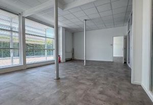 Location bureaux Riorges - Bâtiment PMR, 4 places parking