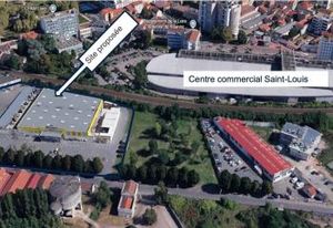 Vente ensemble commercial 3253 m² Roanne - 80 places parking
