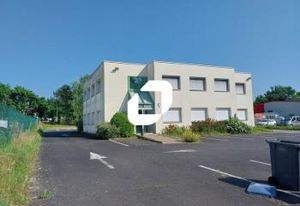 Location bureaux Treillières - Proche route de Rennes et axes routiers