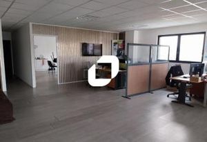 Location bureaux Treillières - Parc sécurisé proche périphérique