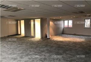 Location bureaux Eckbolsheim - 10 min de Strasbourg, parking et bornes de recharge