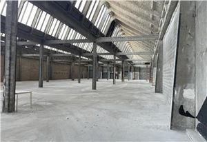 Location bâtiment activités & bureaux Aubervilliers - Proche métro ligne 12