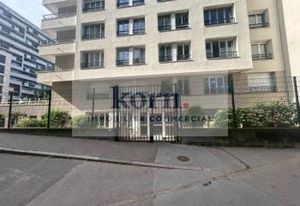 Location local commercial Paris 18e - Rue Belliard