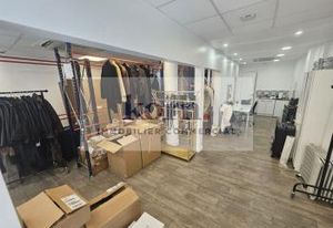 Location local commercial Paris 17 - Proche Place de l'Etoile