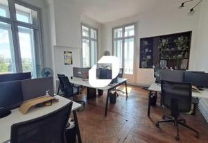 Bureaux à louer Bordeaux - Proche gare Saint-Jean et tram