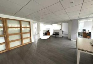 Bureaux à vendre Lyon 3 - Proche métro, tramway et gare Part-Dieu
