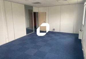 Vente bureaux Bron - Proche autoroute, bus et tramway