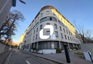 Location bureaux Lyon 3 - Proche métro, bus et tramway