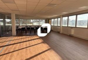 Location bureaux Bron - Proche Tram T5, périphérique et A43