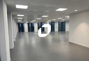 Location bureaux Lille, proche métro, bus, et gare Lille Flandre
