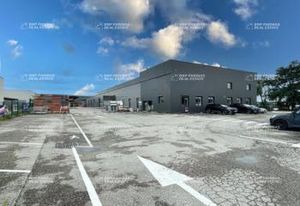 Location entrepôt Genas - Accès autoroutier proche