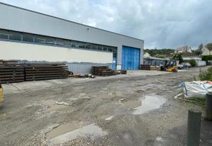 Bâtiment indépendant à vendre Presles - Proche A16