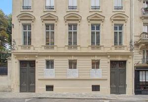 Location bureaux Paris 8 - Proche transports et quartiers d'affaires