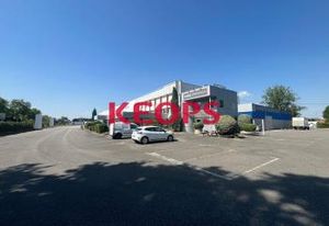 Location local d'activité Le Spinasse - Proche A62 et aéroport