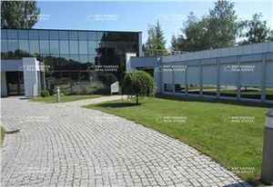 Location bureaux Eckbolsheim - 10 min de Strasbourg, parking et bornes de recharge