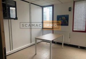 Location bureaux Les Ulis - Parc sécurisé