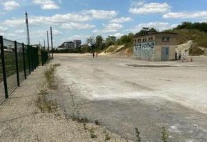 Terrain à louer Ivry-sur-Seine - accès Paris et gros porteurs
