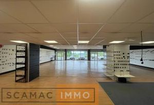 Location local commercial Dammarie-les-Lys - Proche A6 et RER D