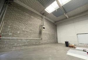 Location entrepôt Ivry-sur-Seine - Parc sécurisé proche A4/A86
