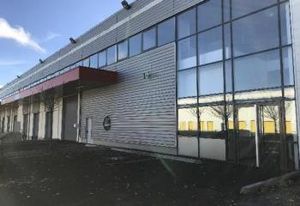 Location local d'activité Trappes - Proche RN10 et A86/A12/A13