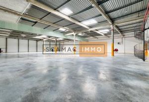 Location entrepôt Trappes - Hauteur sous plafond 7,5 m