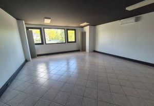 Location local d'activité Sarcelles - Proche A16/A1/A104