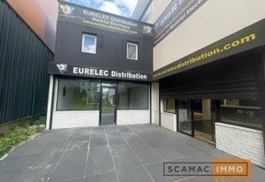 Location local d'activité Plaisir - Carré des Ebissoires