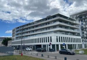 Location bureaux Caen - Proximité transports en commun