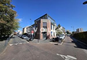 Location bureaux Vanves - Proche métro Malakoff et bus