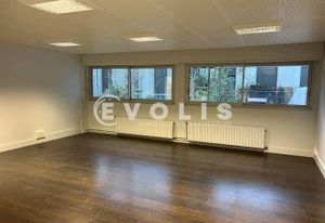 Location bureaux Paris 15 - Proche Porte de Versailles et métro