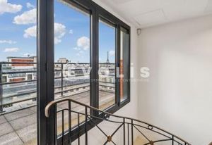 Bureaux opérés Paris 8 - Vue Tour Eiffel - Métro Miromesnil