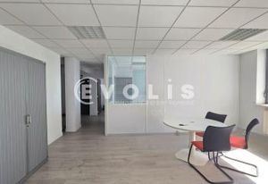 Location bureaux Ivry-sur-Seine - Métro, tram et A6b à proximité