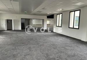 Bureaux à louer Vénissieux - Proche bus C16